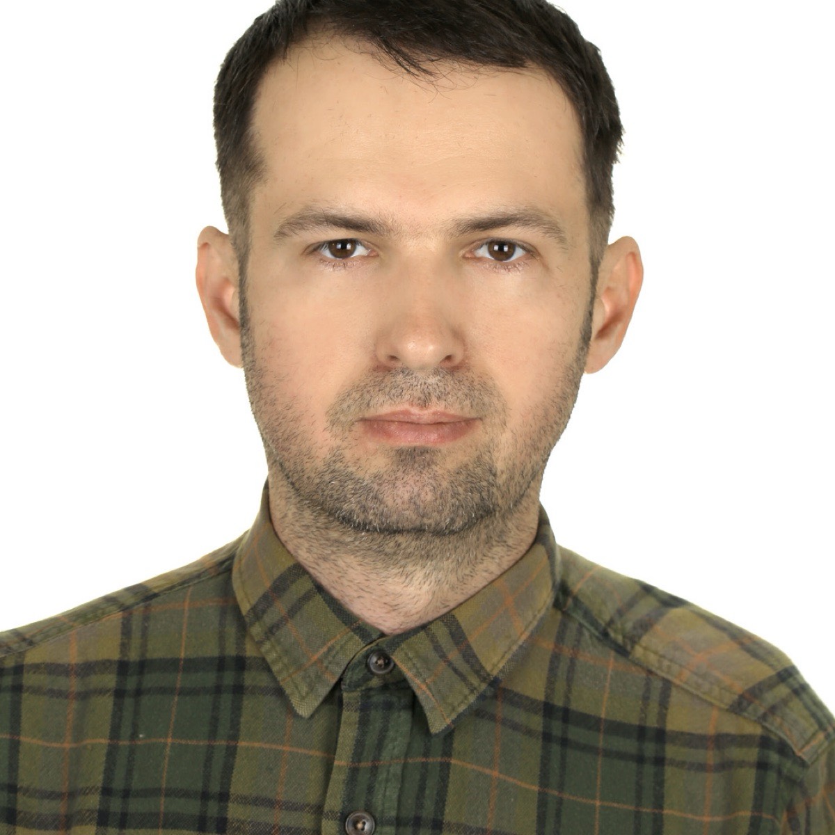 Александр Денисик