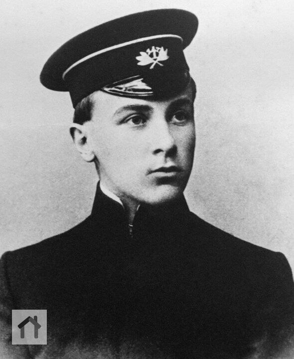 Михаил Булгаков во время учёбы в Первой киевской гимназии, 1908 г. | Сетка — социальная сеть от hh.ru
