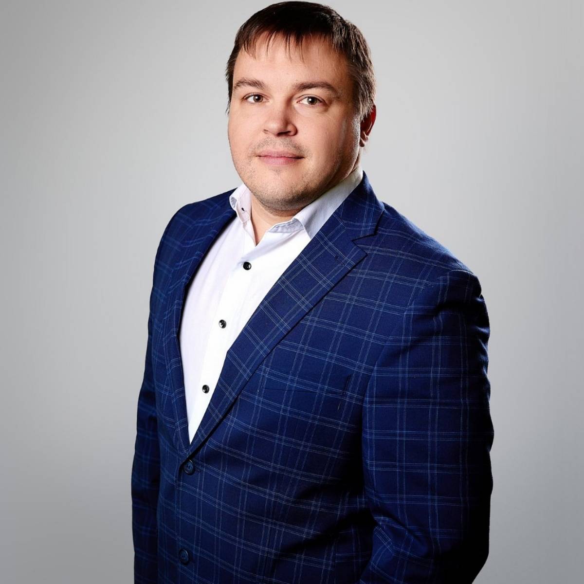 Anton Voinov | Сетка — социальная сеть от hh.ru