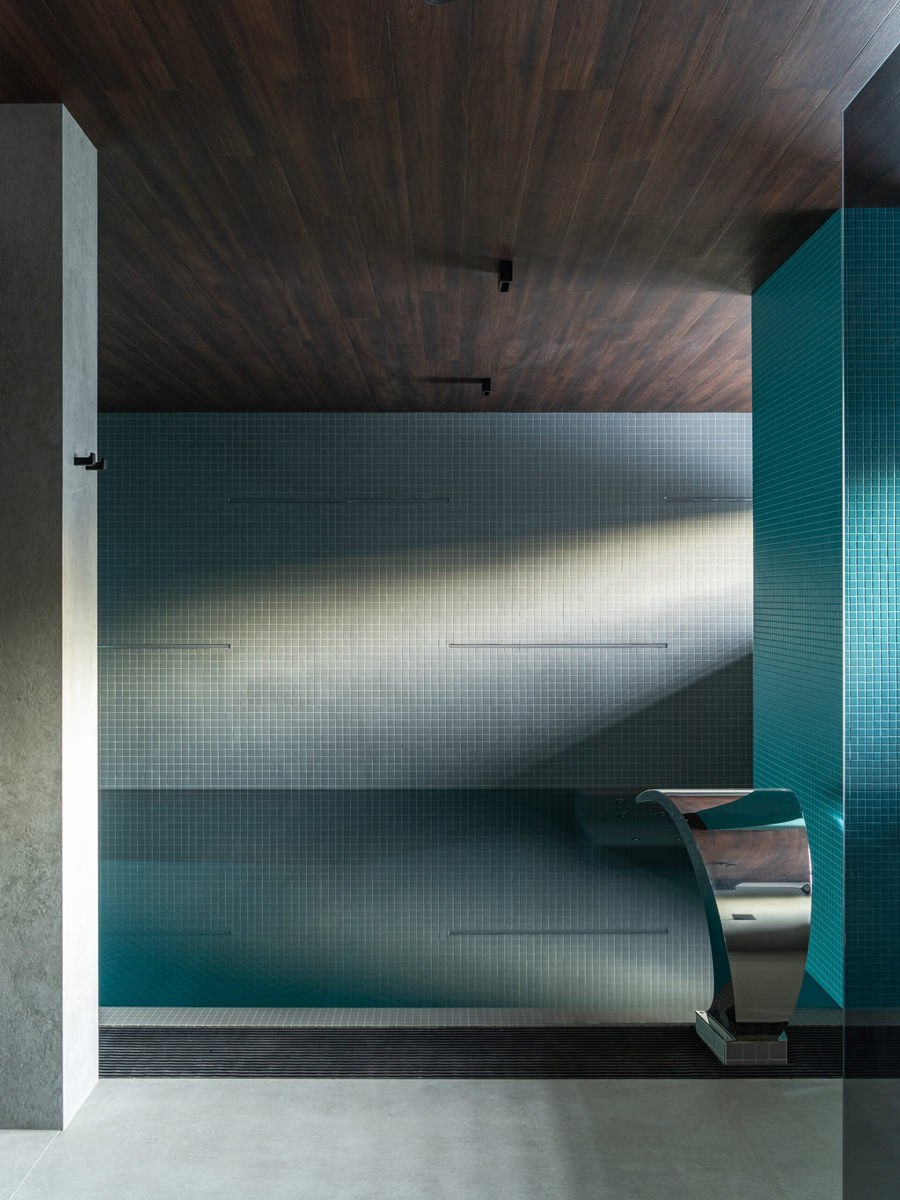 СПА с бассейном и три детские — двухэтажный коттедж в лесах Ленинградской области по проекту дизайнеров Александра Сенчугова и Елены Виноградовой. Смотрите на сайте wajournal | Сетка — социальная сеть от hh.ru