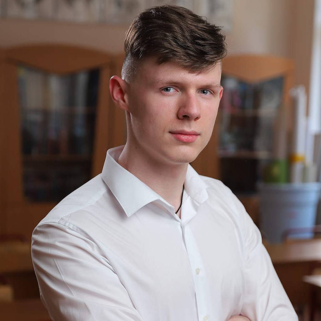 Константин Бардин | Сетка — социальная сеть от hh.ru