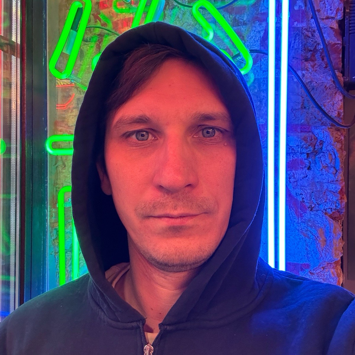 Александр Лаврентьев