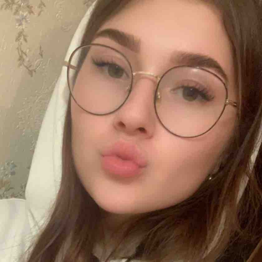 Алёна Вешнякова