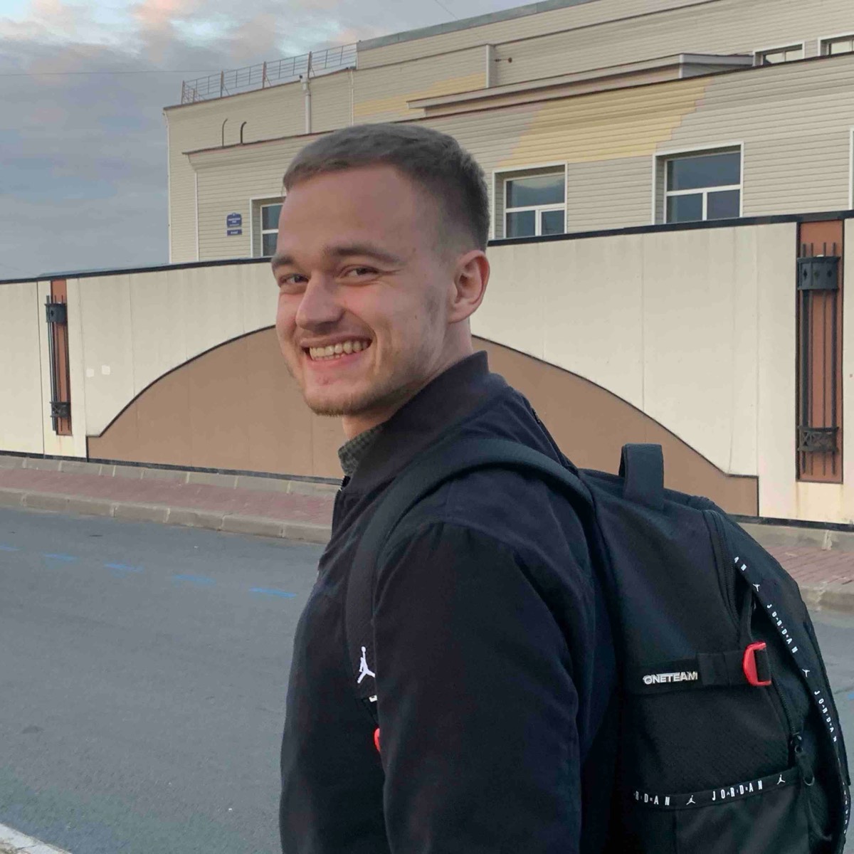 Антон Мещеряков | Сетка — социальная сеть от hh.ru