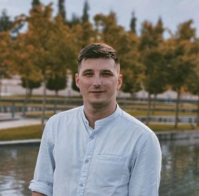 Роман Яковенко