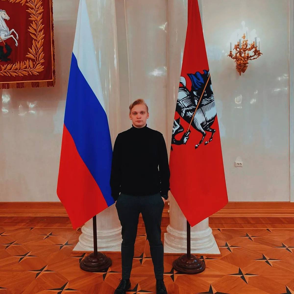 Владислав Сенин