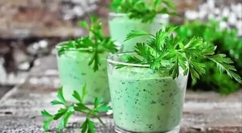 🌱 СМУЗИ ИЗ МИКРОЗЕЛЕНИ ДЛЯ МОЗГА! 🧠
Хотите подзарядить свой мозг витаминами и минералами? Тогда этот пост для вас! Микрозелень – кладезь полезных веществ, которые так нужны для нашей когнитивной функц... | Сетка — социальная сеть от hh.ru
