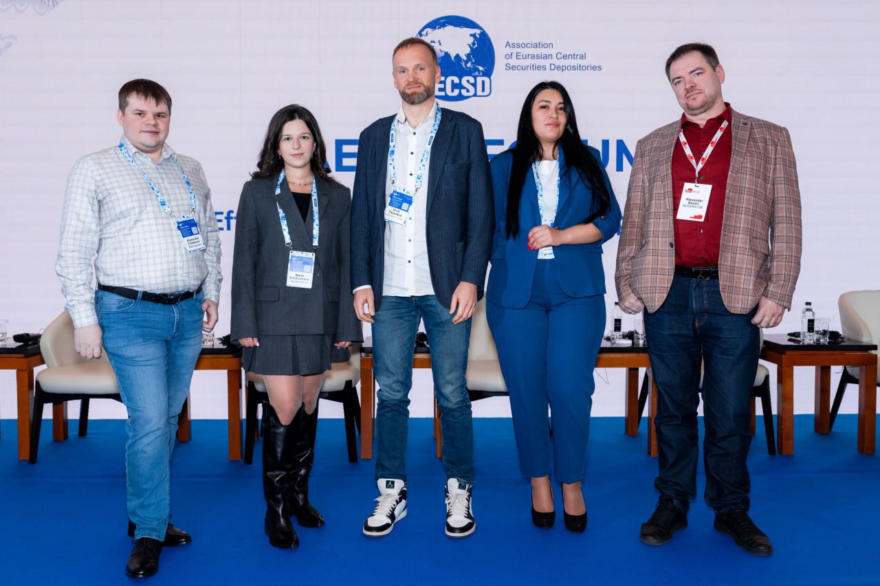 #BellintegratorTeam на форуме Ассоциации центральных депозитариев Евразии 🚀
14 мая ведущий архитектор Bell Integrator Александр Чеканов принял участие в ежегодном форуме АЦДЕ в Москве | Сетка — социальная сеть от hh.ru