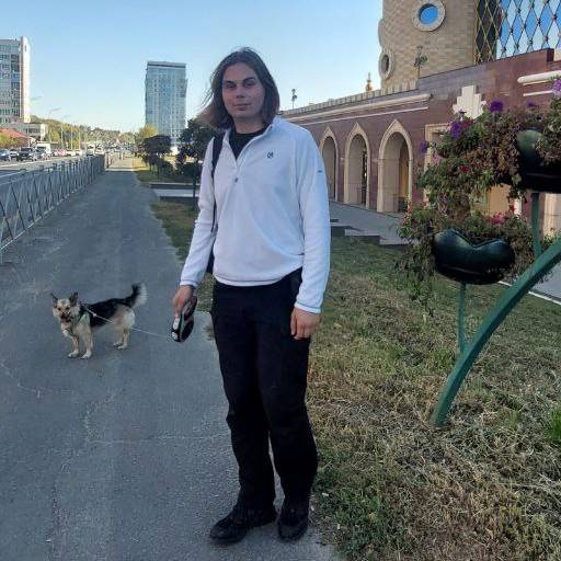 Данила Бэчс