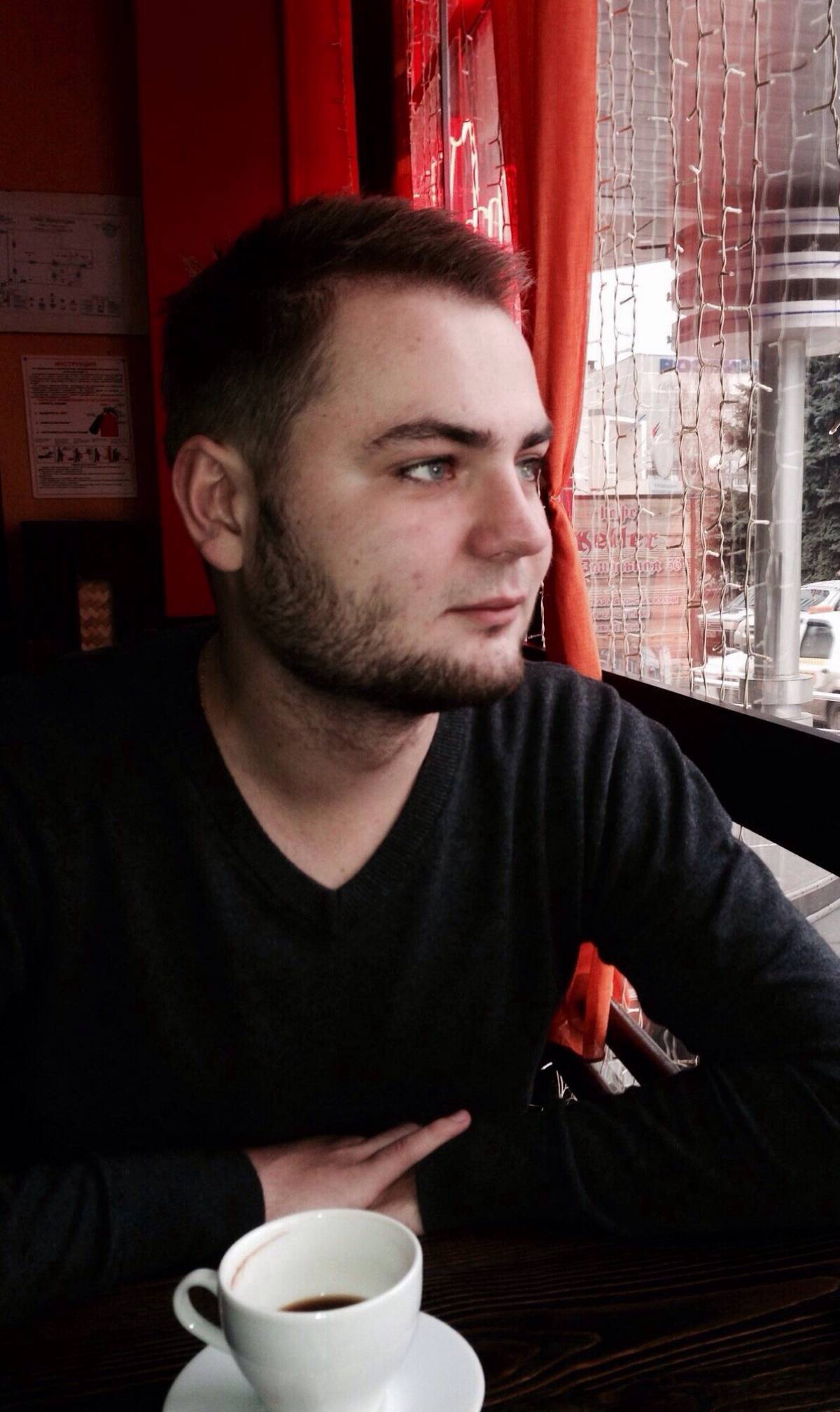 Максим Селюков