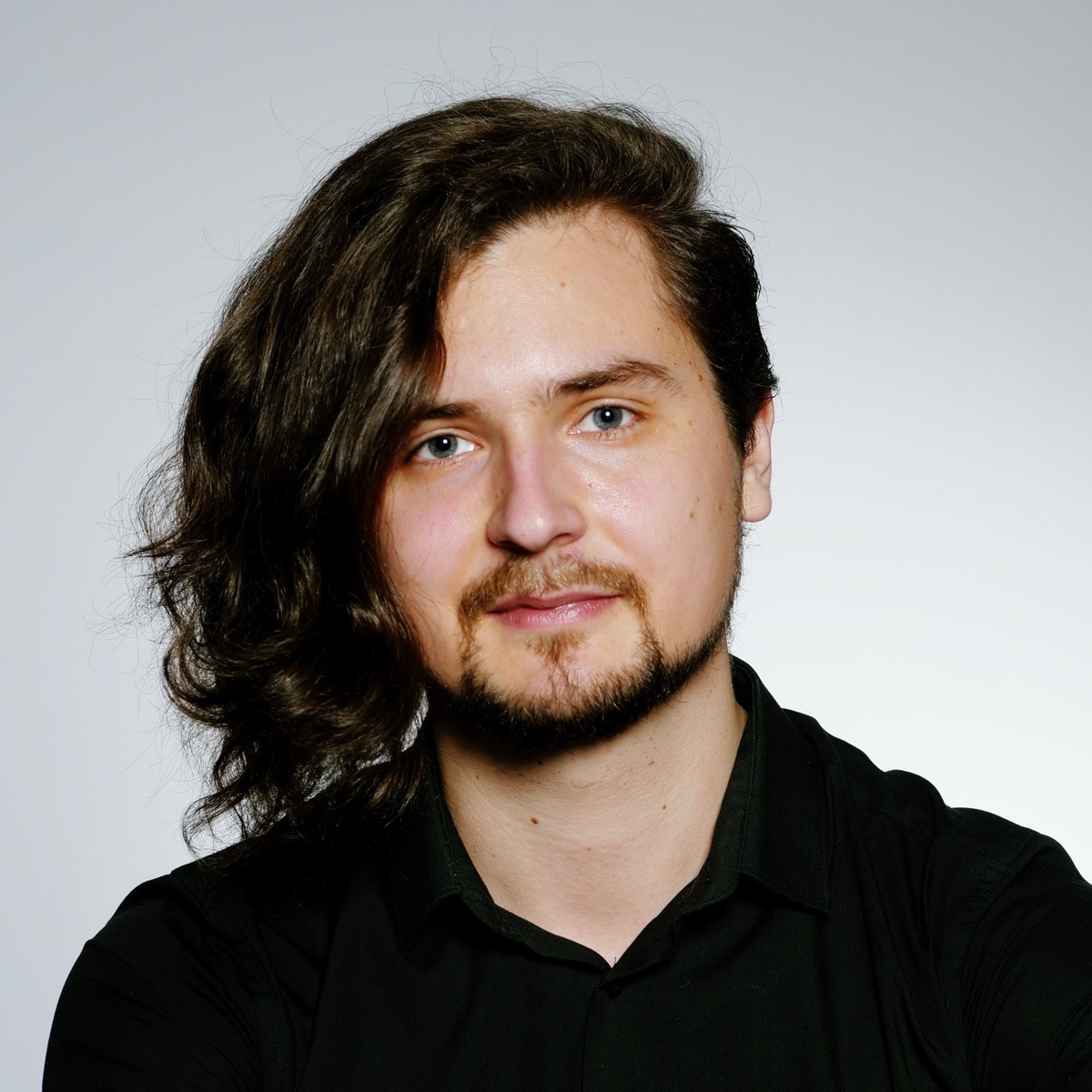 Anton Ivankov | Сетка — социальная сеть от hh.ru