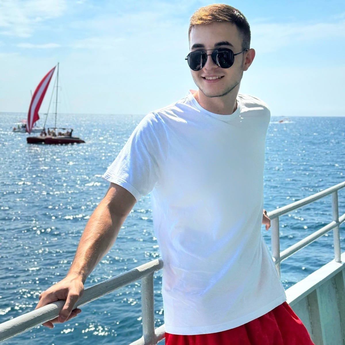 Радмир Лепшоков | Сетка — социальная сеть от hh.ru