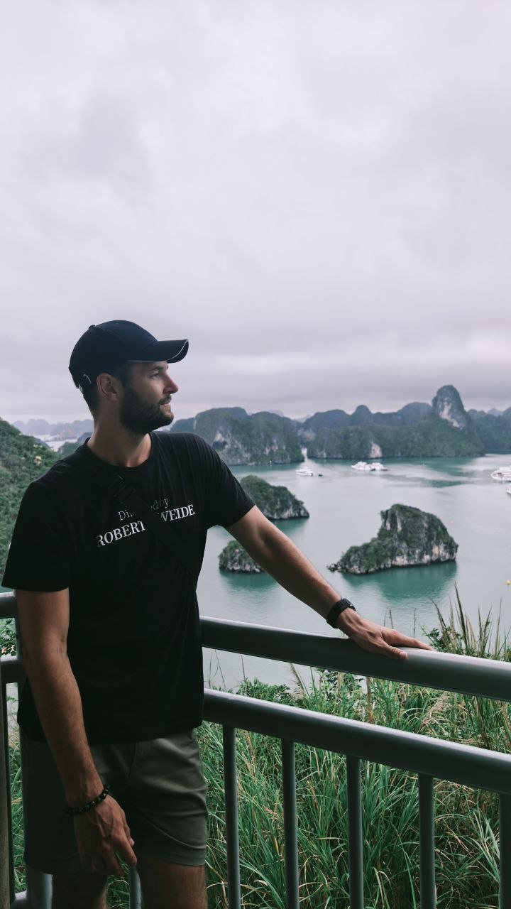 🇻🇳Вьетнам и 🇨🇳Китай. Одна из самых наполняющих поездок. Часть 2 - духовные уроки.
1 | Сетка — социальная сеть от hh.ru