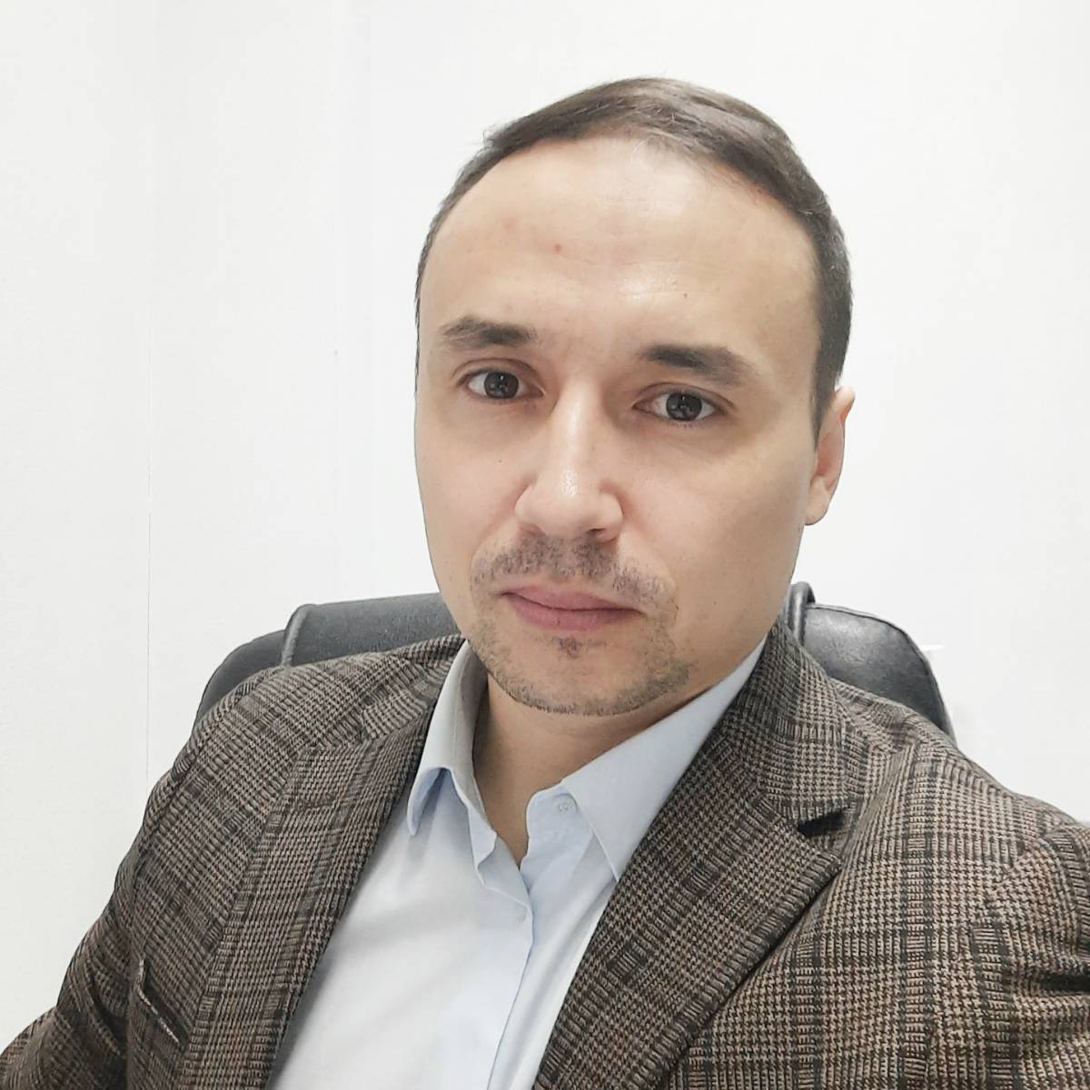 Руслан Шакиров
