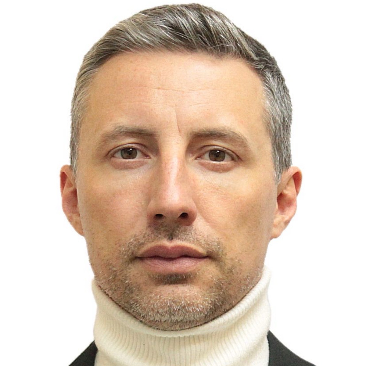 Александр Остапенко