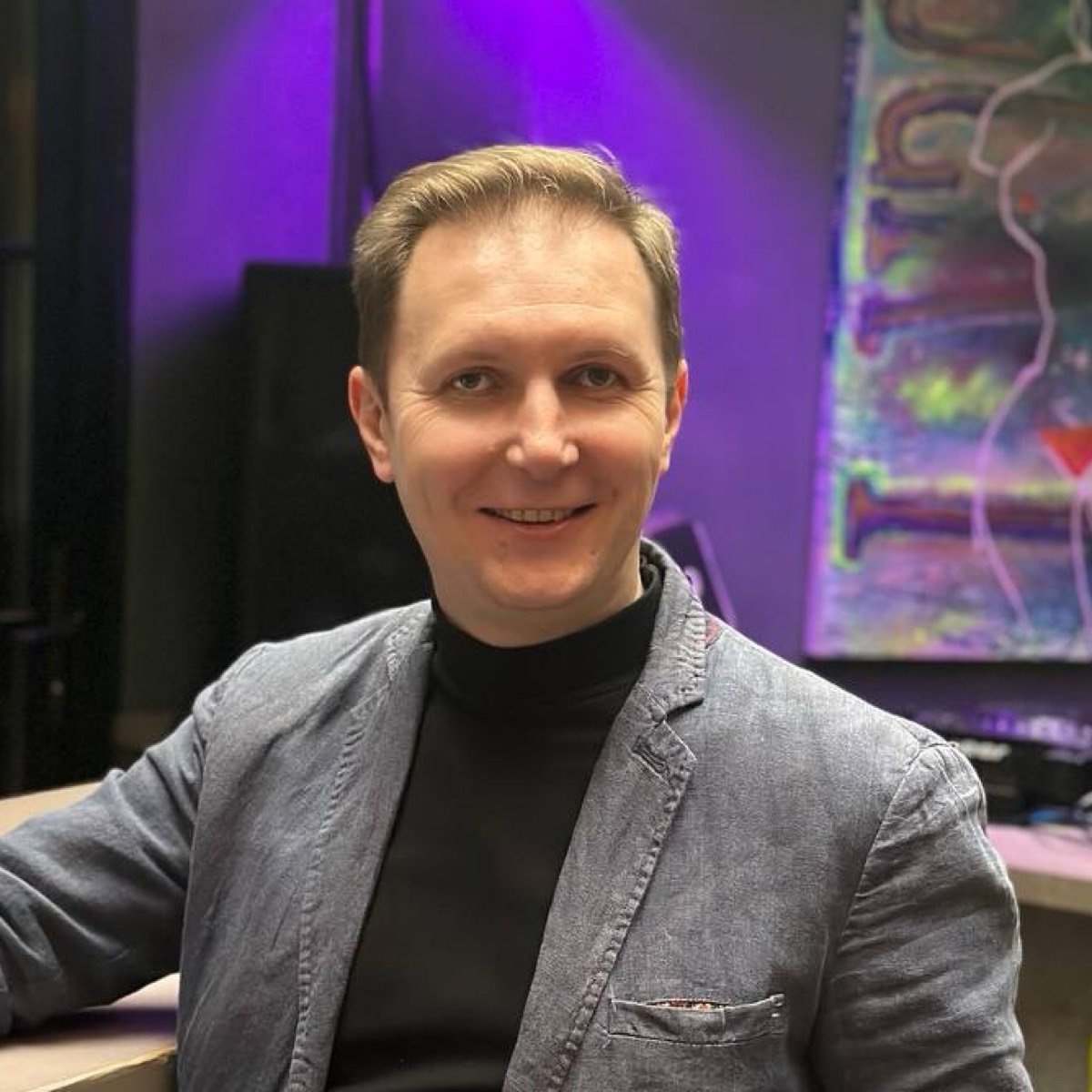 Павел Дикарев