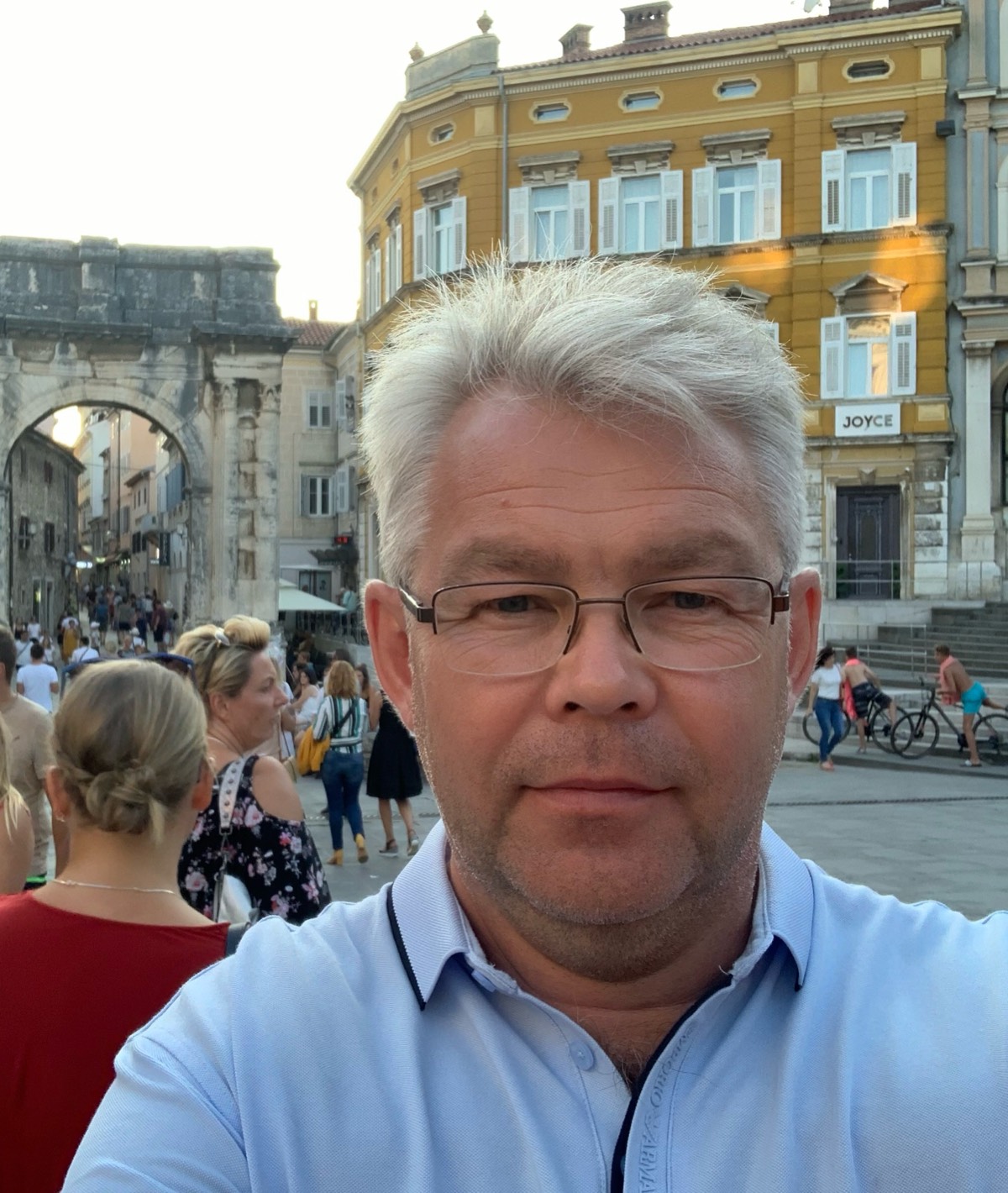 Андрей Озолин