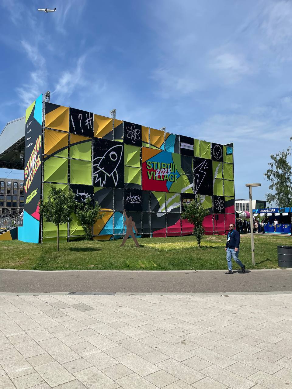 Команда Presentologi на Startup Village — главной точке притяжения для стартапов, инвесторов и тех, кто живёт технологиями и меняет реальность вокруг | Сетка — социальная сеть от hh.ru