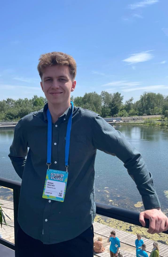 Команда Presentologi на Startup Village — главной точке притяжения для стартапов, инвесторов и тех, кто живёт технологиями и меняет реальность вокруг | Сетка — социальная сеть от hh.ru