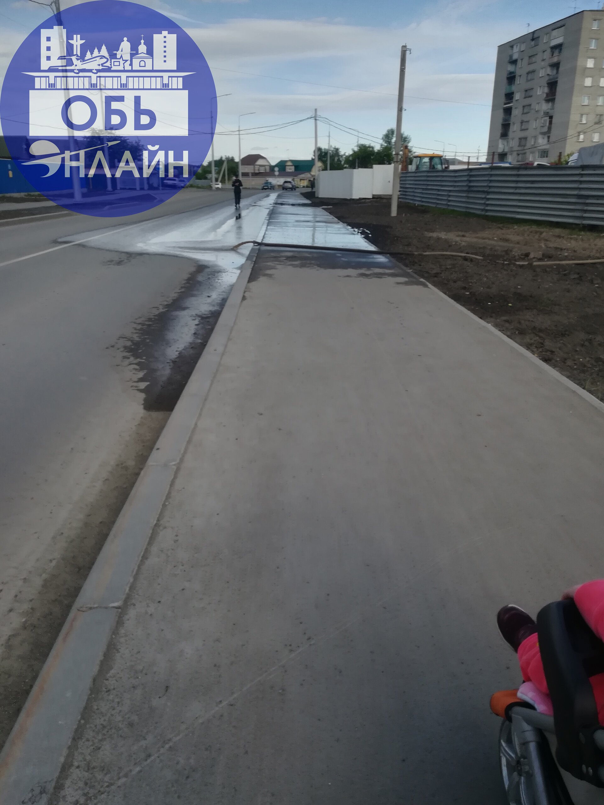 ↗ Беспредел продолжается. Кто дал разрешение на это безобразие? Затопили дорогу и тротуар до чайной. Администрация города Оби поясните это безобразие.
vk.com
Подробнее на https://vk.com/ob | Сетка — социальная сеть от hh.ru