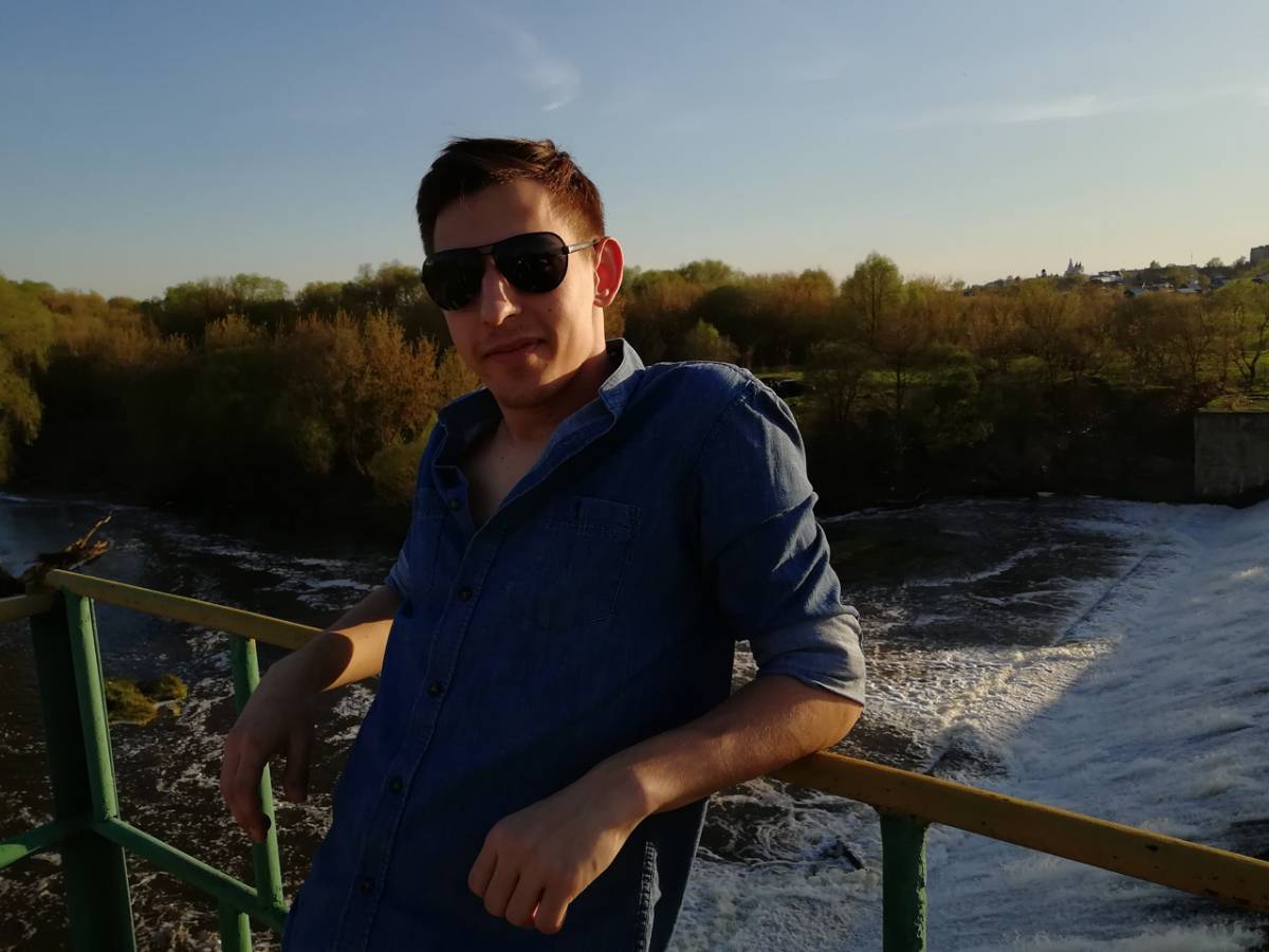 Олег Шкель