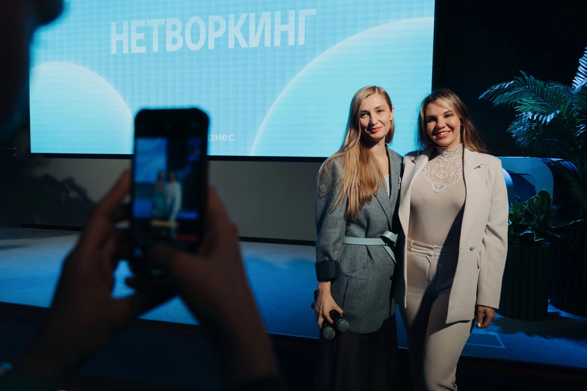 Фото с офиса ВК | Сетка — социальная сеть от hh.ru