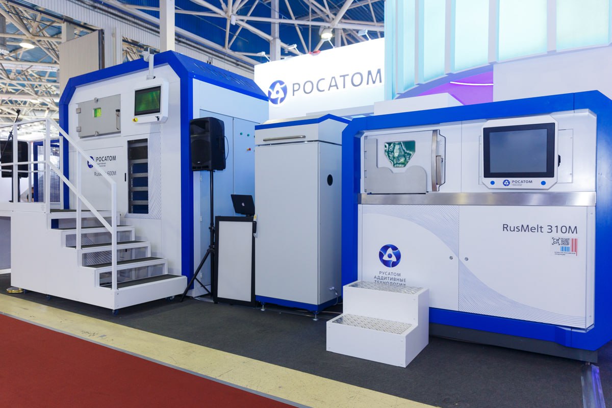 ⏺ «Росатом» представил RusMelt 600M — первый российский серийный 3D-принтер для крупногабаритной печати металлом
RusMelt 600М печатает из металлических порошков нержавеющей стали, никеля, титана алюми... | Сетка — социальная сеть от hh.ru