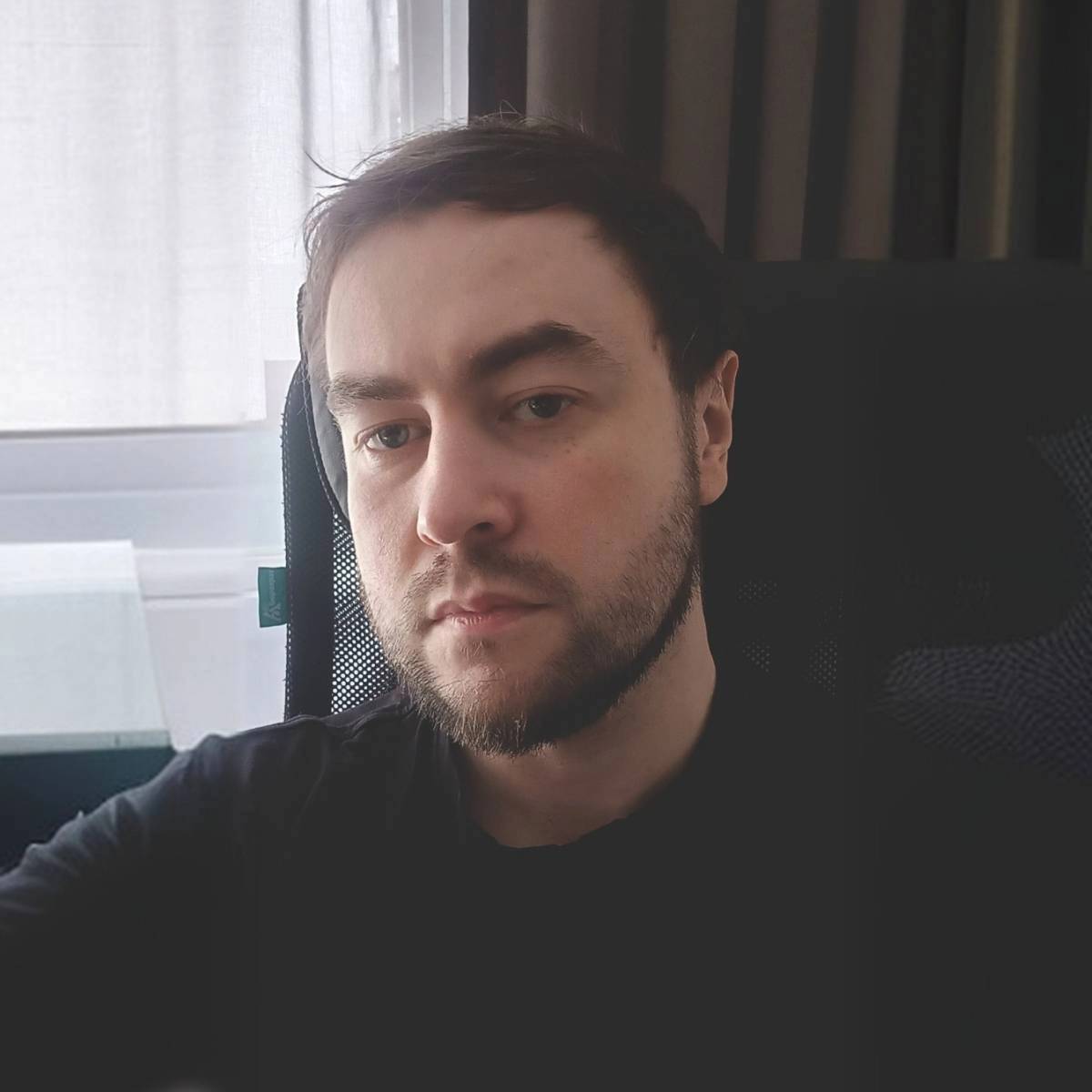 Дмитрий Макаренко