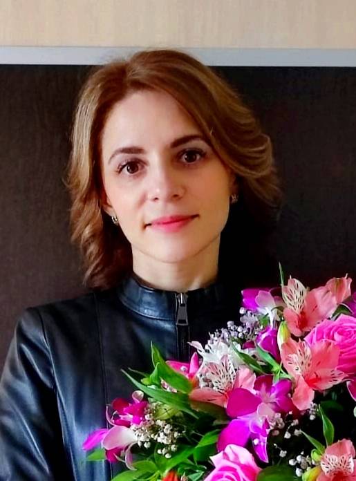 Мила Костомарова | Сетка — социальная сеть от hh.ru