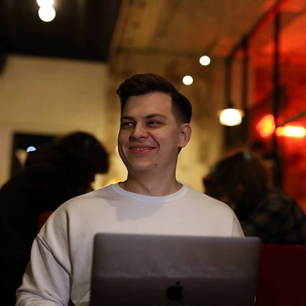 Олег Петров | Сетка — социальная сеть от hh.ru