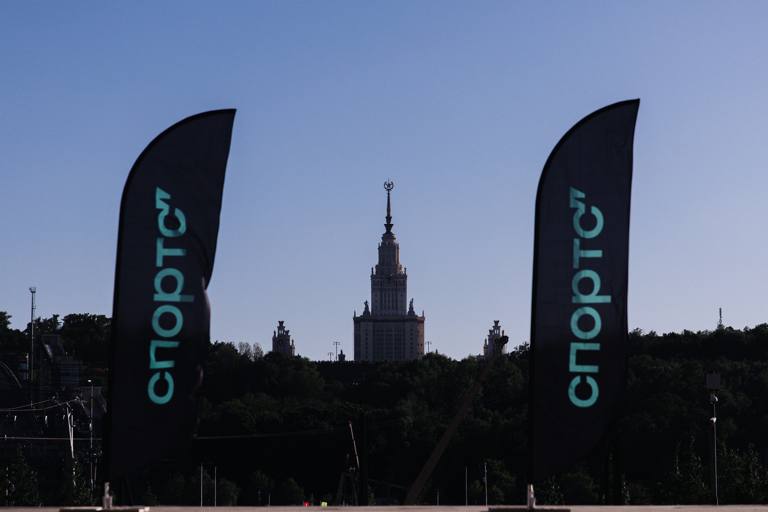 Первая премия «Спортивный блогер года» от Спортса
На днях в Москве состоялась первая премия «Спортивный блогер года», организованная одним из крупнейших и самых авторитетных спортивных ресурсов России... | Сетка — социальная сеть от hh.ru