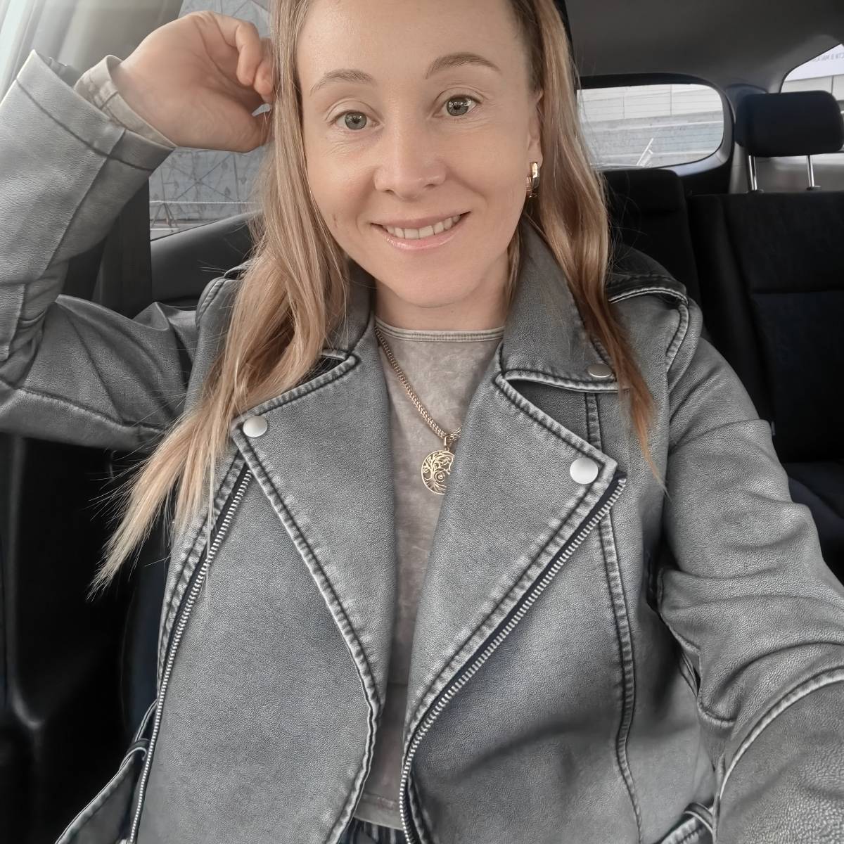 Нина Ав | Сетка — социальная сеть от hh.ru