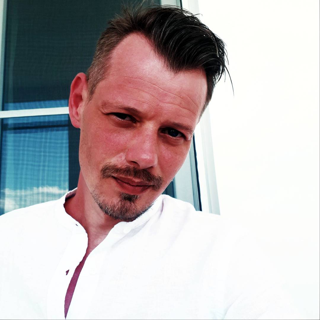 Максим Загребнев | Сетка — социальная сеть от hh.ru