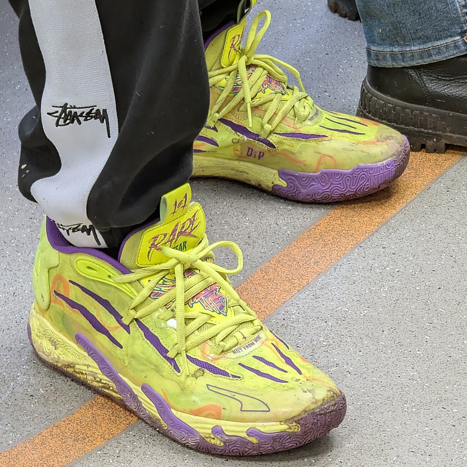 Почти такие же были пару неделек назад, только другого цвета
Нашлись тут:
🪙Цена#1
🪙Цена#2
🪙Цена#3
И о погоде 🌤
Сегодня в Москве облачно с прояснениями
Утром +19 🌤
Днём +20 🌧
Вечером +14 🌤
#обувь #май ... | Сетка — социальная сеть от hh.ru