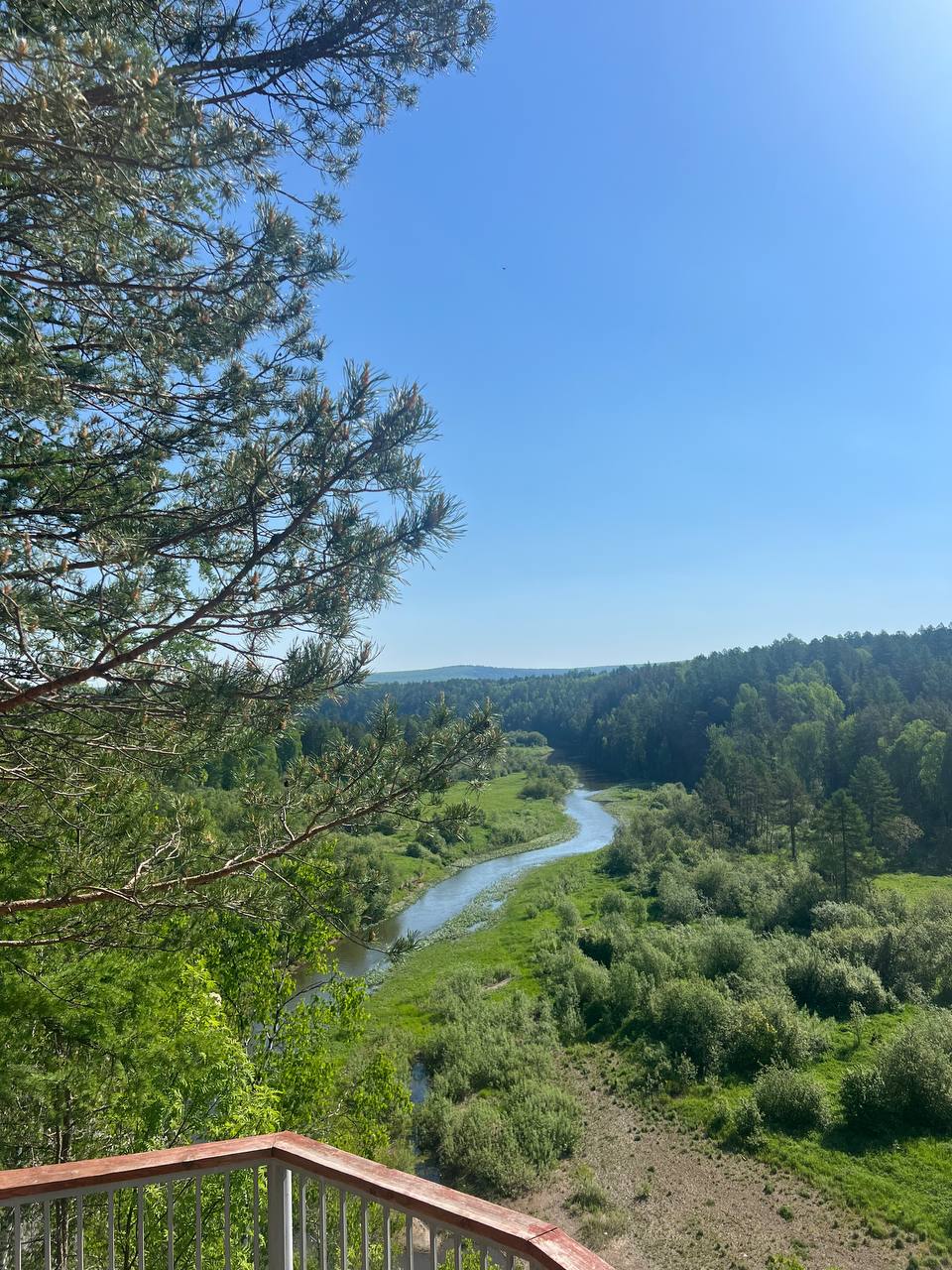 С первым днём лета ☀️
В эти выходные мы с семьей отправились в природный парк Оленьи ручьи в Свердловской области | Сетка — социальная сеть от hh.ru