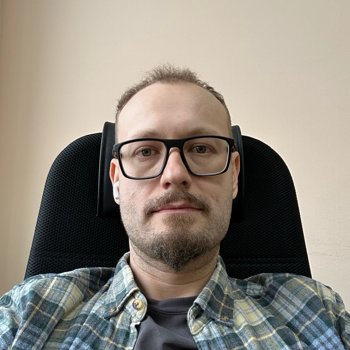 Денис Елисеев