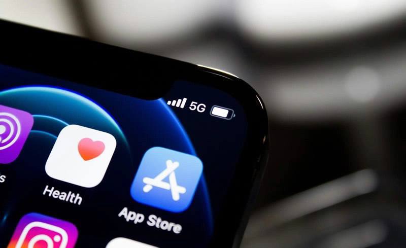 📨 Apple на грани рекордного штрафа в ЕС — ей дали 30 дней на исправление | Сетка — социальная сеть от hh.ru