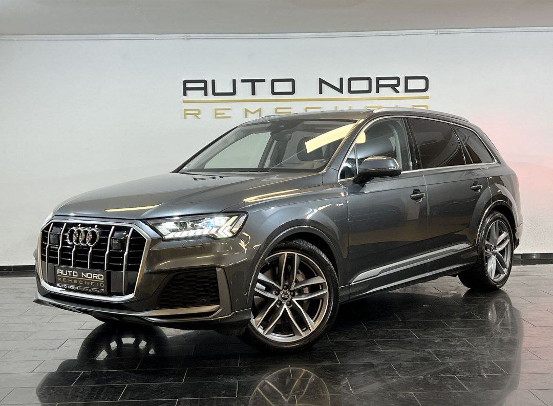 ❤️ Универсальный и статусный немец — Audi Q7
Пробег —  190.000 км
Год выпуска — 2020
Двигатель — дизель 3.0 л, 286 л | Сетка — социальная сеть от hh.ru