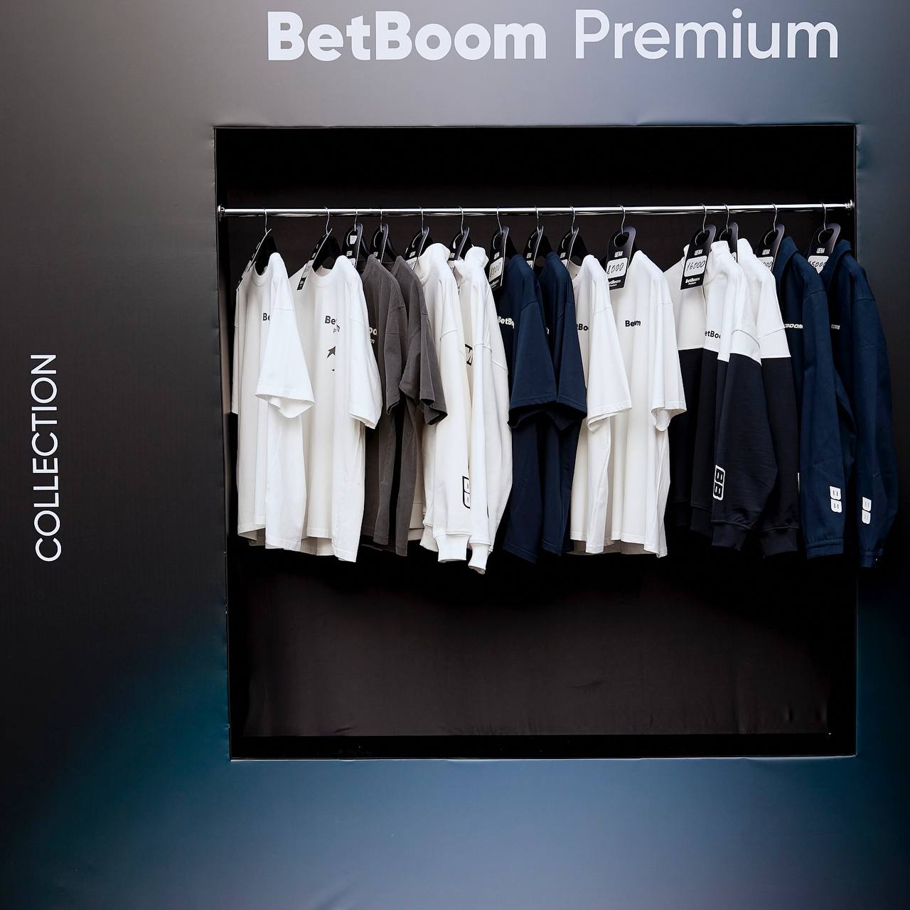 💥 VIP-ивент BetBoom на финал ЛЧ — как это было!
Без сравнений с финалом Кубка от Fonbet — разные ЦА, турниры, форматы.
Впечатления:
◾️Локация — топ
Центр Москвы, шикарные виды | Сетка — социальная сеть от hh.ru