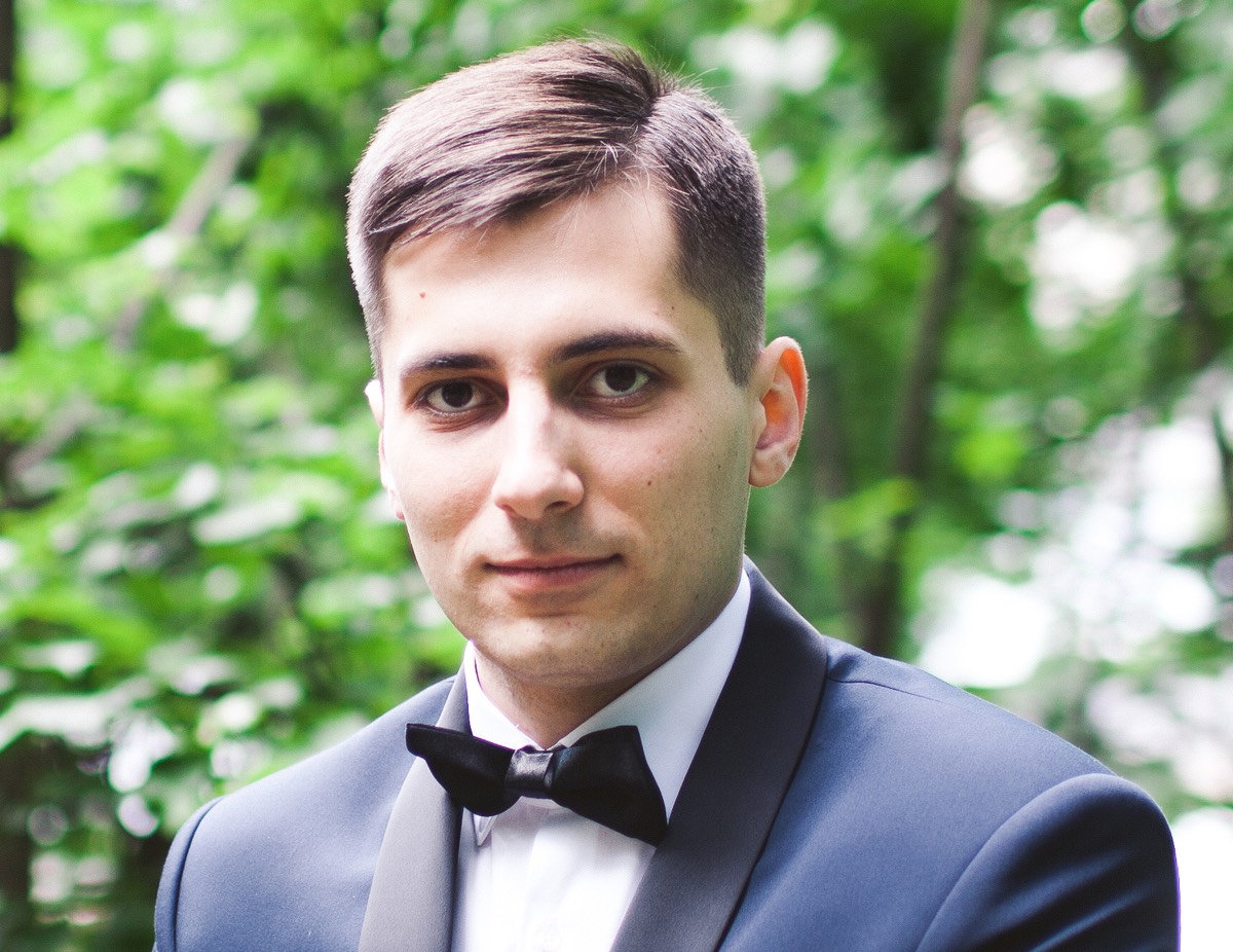 Эдуард Пуросов