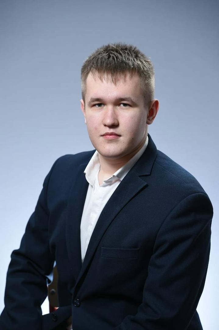 Владислав Таразанов