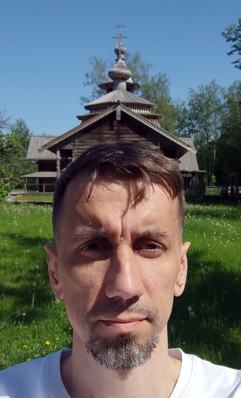 Потихоньку возобновляю традицию привозить новые шапки #monumentcap из каждой поездки. | Сетка — социальная сеть от hh.ru