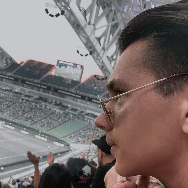 Vladislav Chichil | Сетка — социальная сеть от hh.ru