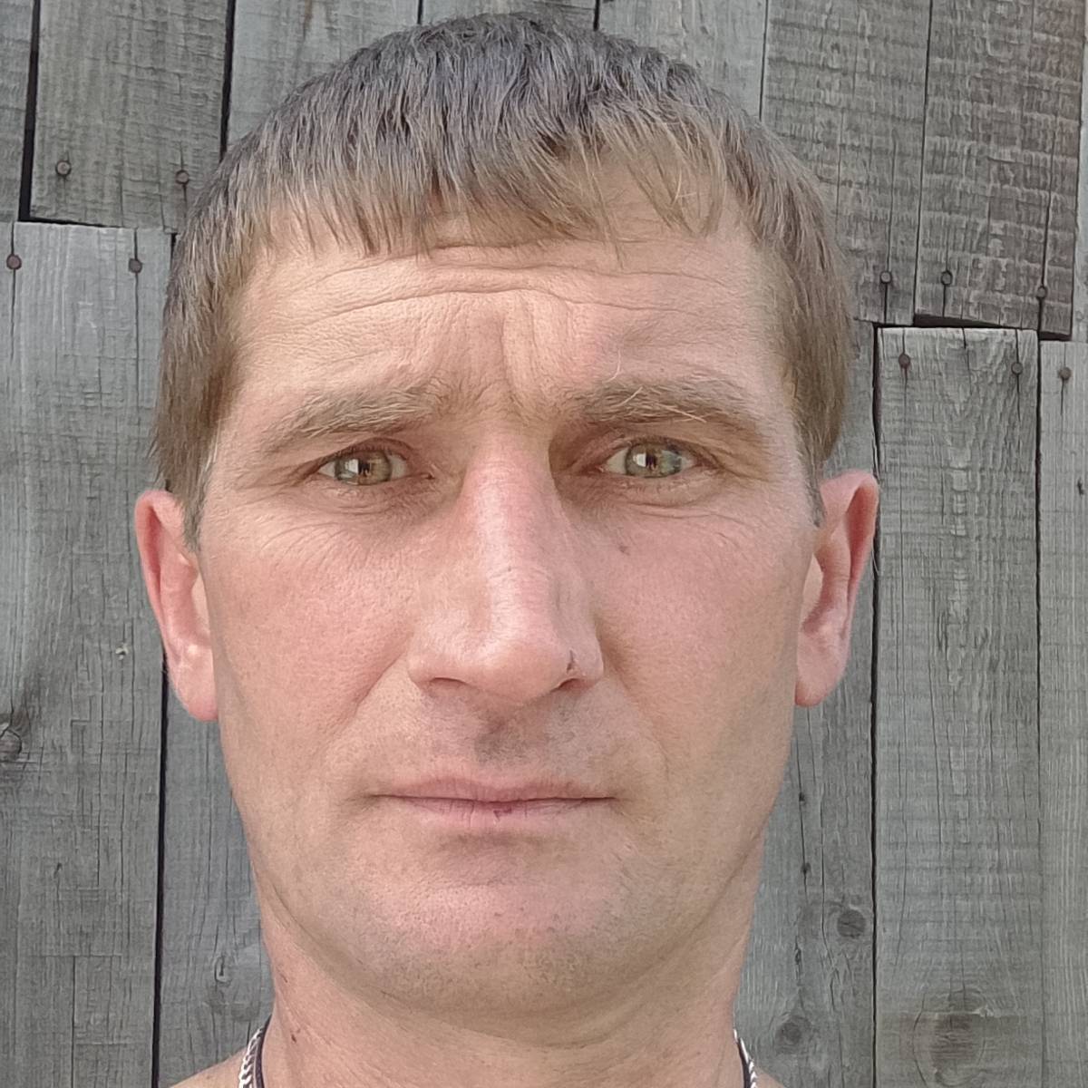 Денис Верисов