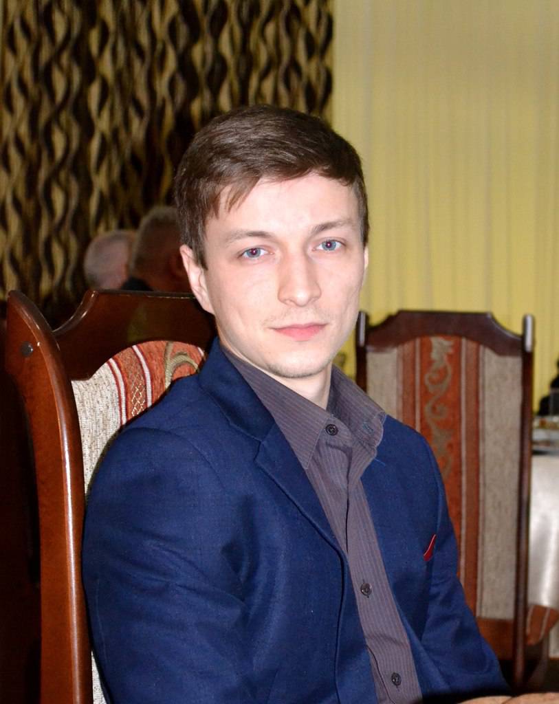 Roman Novikov | Сетка — социальная сеть от hh.ru