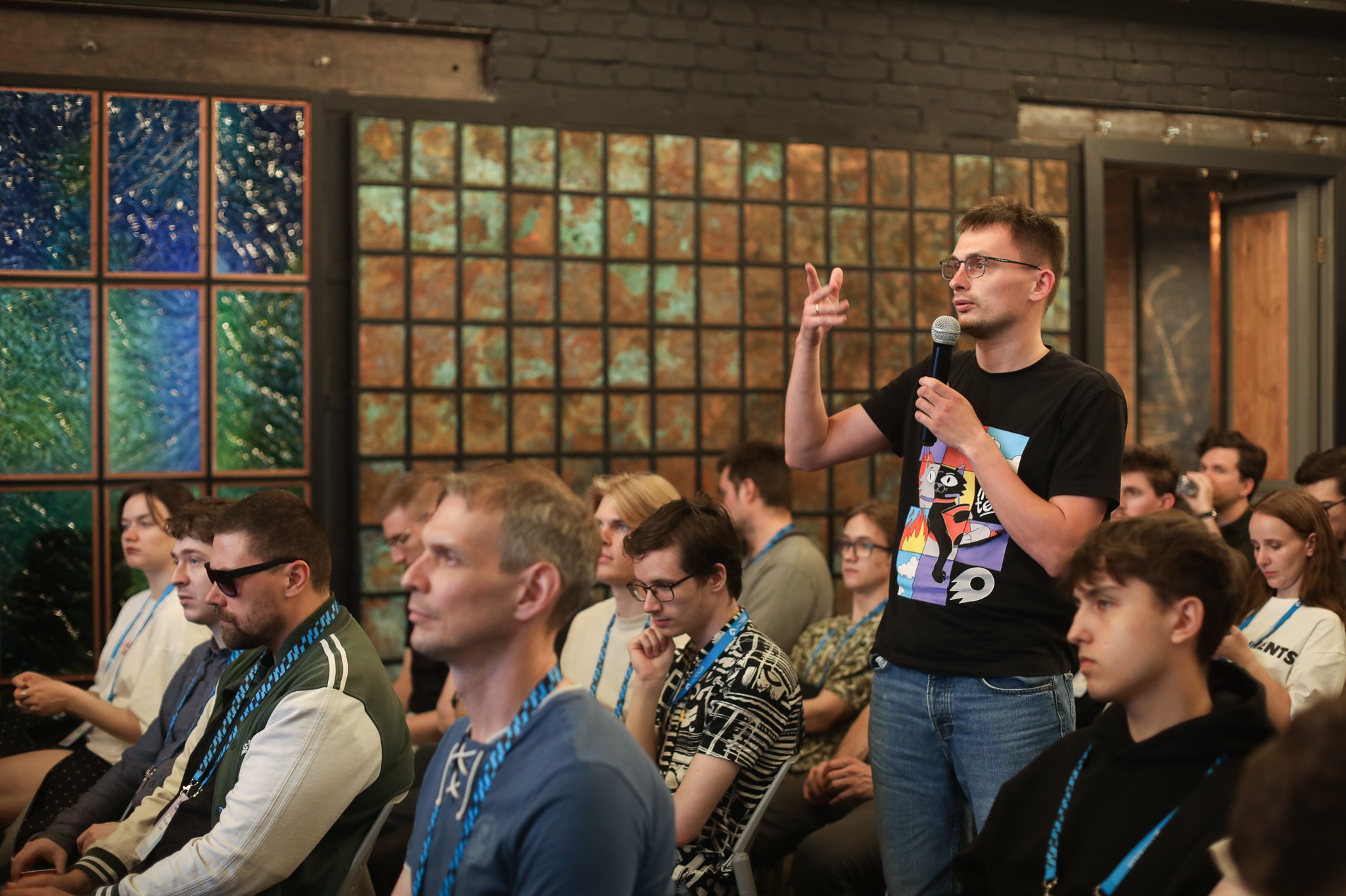 📸 SpbDotNet №110 завершился — делимся фотографиями. Чтобы погрузиться в атмосферу питерского митапа, переходите в альбом.
А уже в эту пятницу отправляемся во Владимир, где пройдёт Tech Talk #30 | Сетка — социальная сеть от hh.ru