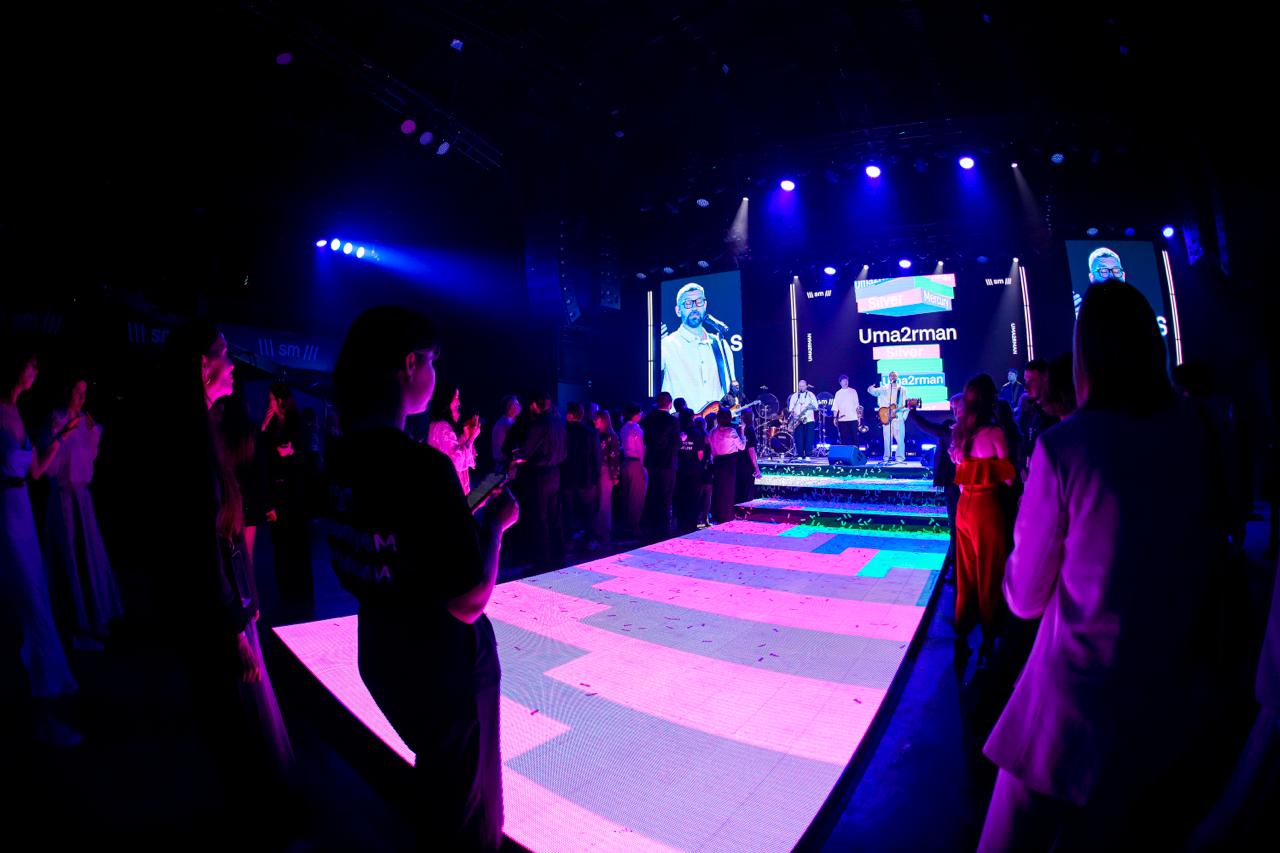 ⭐️ Кто был вчера на SM Awards Ceremony?
Первые кадры — уже у нас, сразу же делимся!
Еще больше будет позже, следите за апдейтами в нашей группе в ВК, там будем размещать полный фотоочет.. | Сетка — социальная сеть от hh.ru