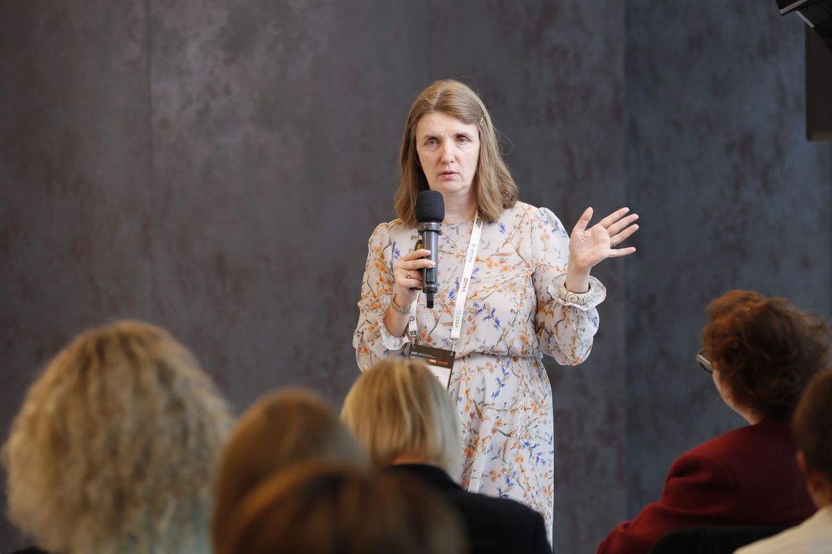 HR EXPO 2025: гостям показали, как сегодня устроен рынок T&D
На HR EXPO президент «Амплуа» Наталья Толстая представила обзор российского рынка обучения и управления персоналом | Сетка — социальная сеть от hh.ru