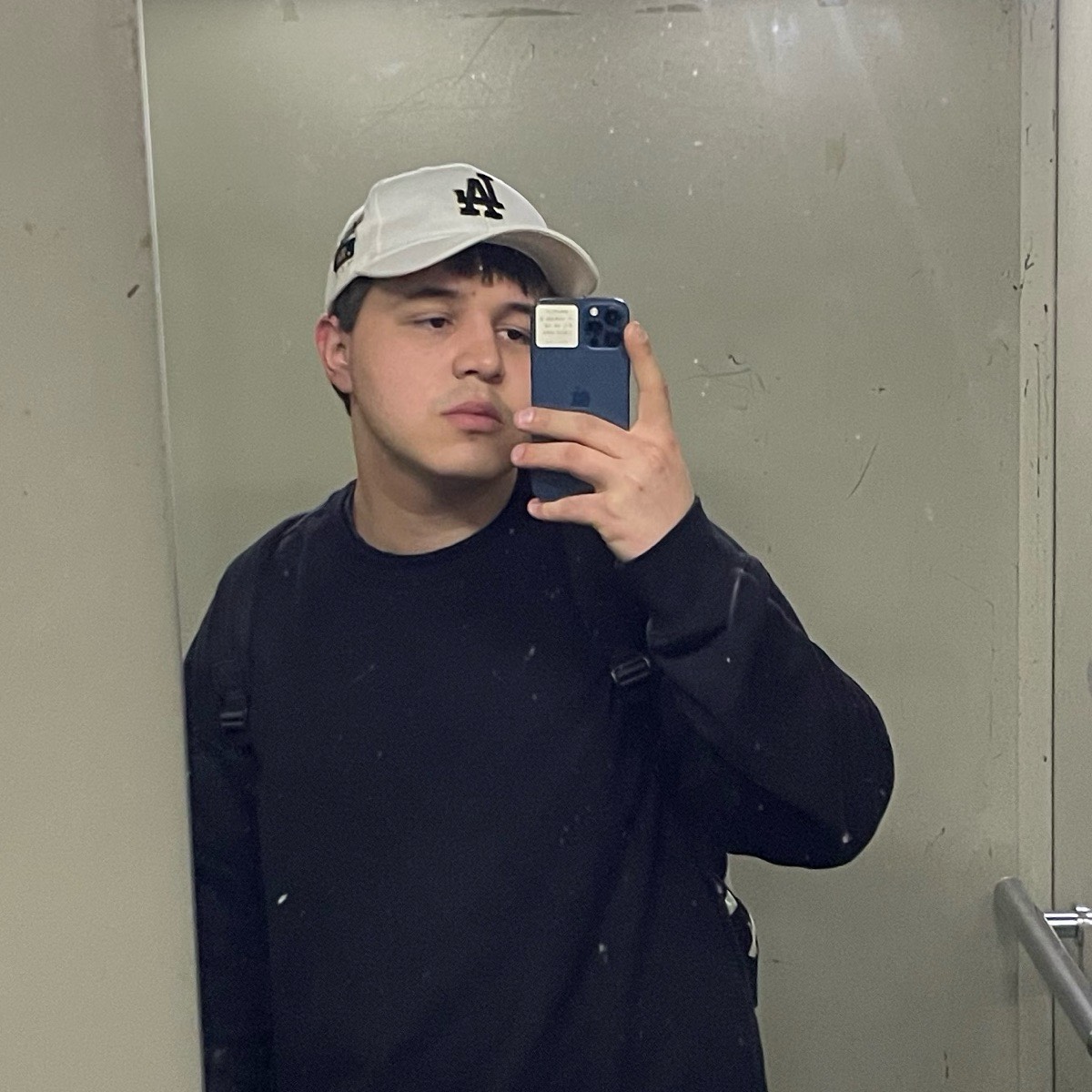 Эльзод Абдрахимов | Сетка — социальная сеть от hh.ru