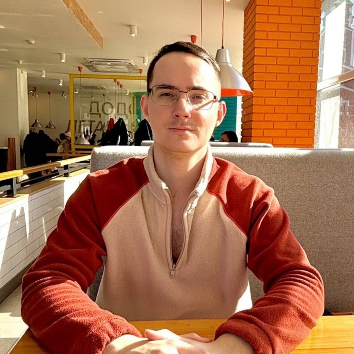 Андрей Белов